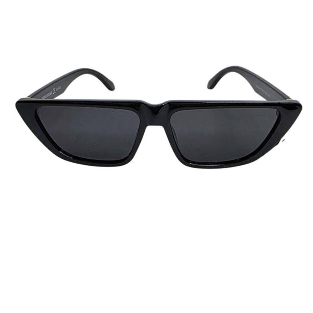 VANLINKER Trendy Polarized Black Cat Eye Sunglasses for Women Men Retro Style